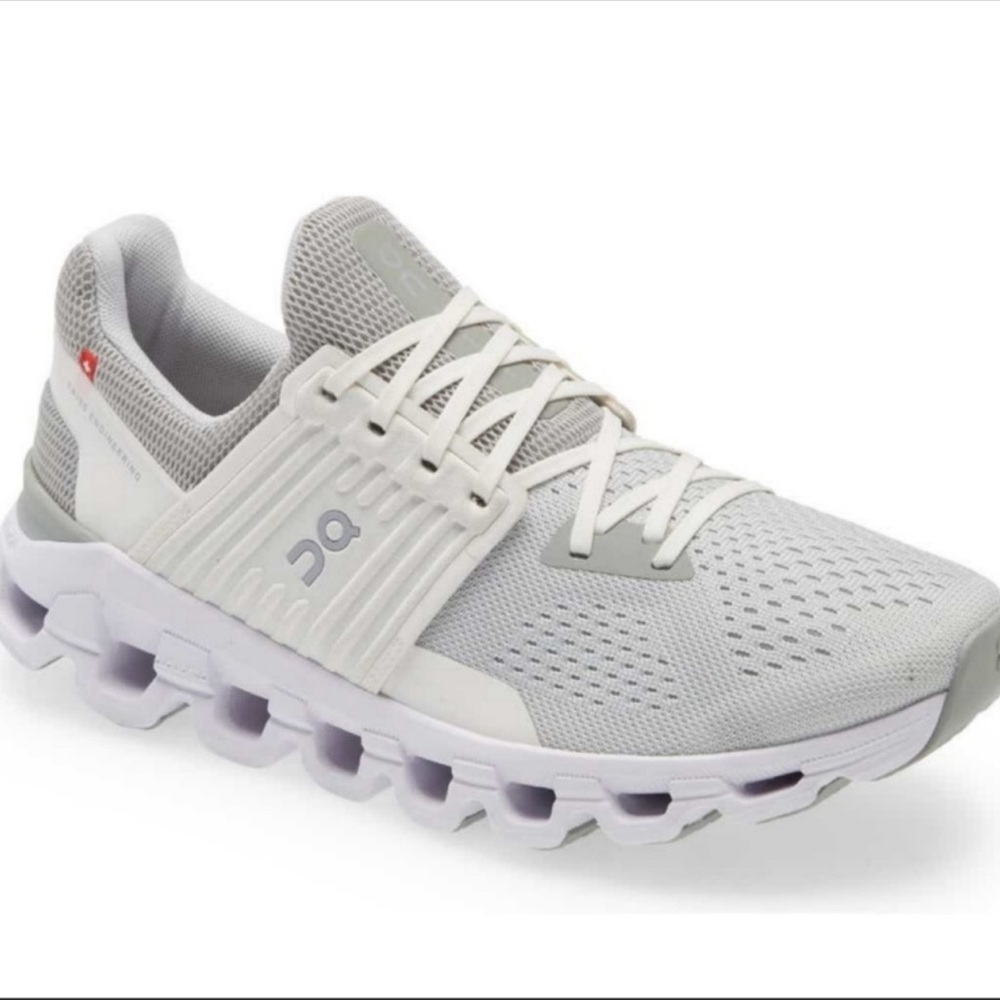 On Cloudswift Running Shoes in Glacier White